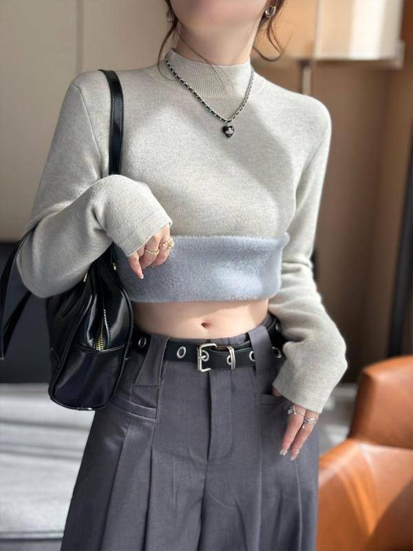 Pulover tricotat de damă din bumbac, half-turtleneck, mâneci lungi, croială scurtă ≤40 cm, conținut principal de țesătură 30–50%