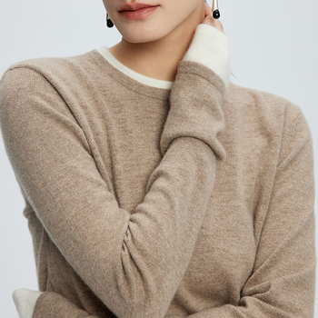 Pulover damă din amestec casmir-lână (casmir 30–50%, lână 50–70%), guler rotund, mâneci lungi, lungime 50–65 cm, tricotat