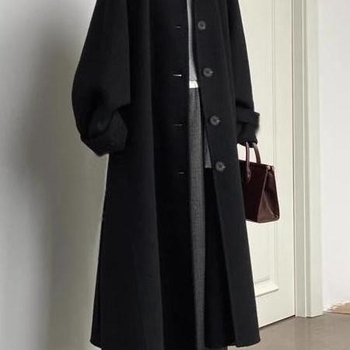 Palton damă din cașmir cu catifea dublă, lungime medie, guler polo, nasturi