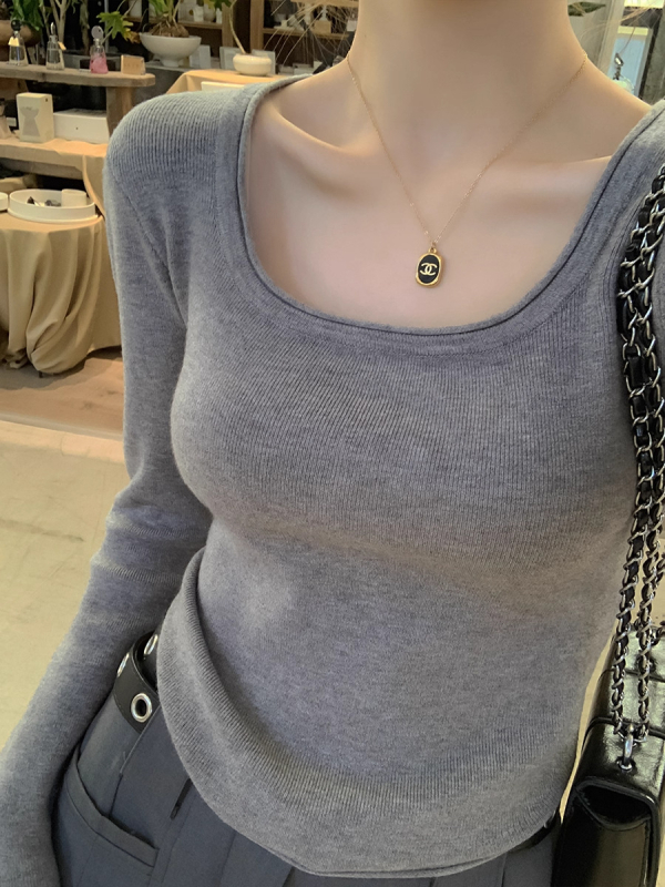 Ženski pleteni džemper s kapuljačom, uski kroj, dugi rukavi, kvadratni ovratnik, pleteni materijal od viskoze