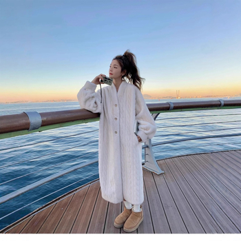 Paltoan din blană pentru femei, cardigan lejer, lungime peste genunchi, textură pufoasă (Corduroy, Rabbit fur <30%, Other <30%, Spring 2023)