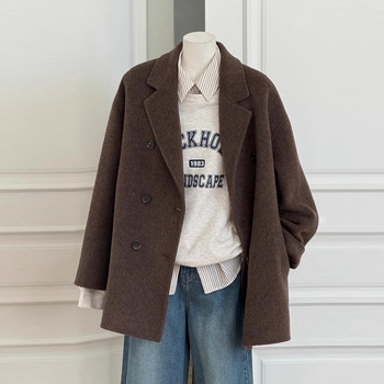 Palton damă din cașmir și lână, lungime scurtă, croială lejeră, nasturi dublu-rând, stil japonez-coreean casual