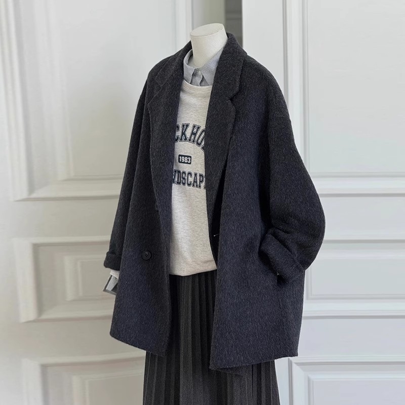 Palton damă din cașmir și lână, lungime scurtă, croială lejeră, nasturi dublu-rând, stil japonez-coreean casual