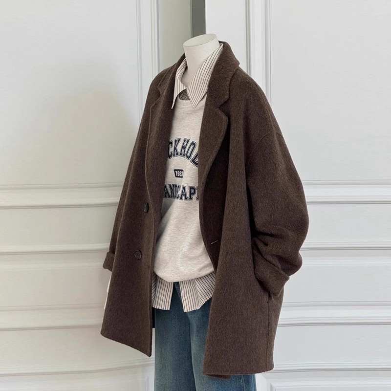 Palton damă din cașmir și lână, lungime scurtă, croială lejeră, nasturi dublu-rând, stil japonez-coreean casual