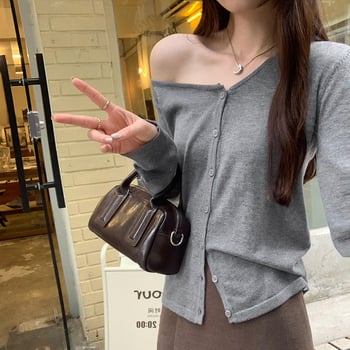 Kapucňový bavlnený sveter, V-krk, dlhé rukávy, bežná hrúbka, Zima 2025