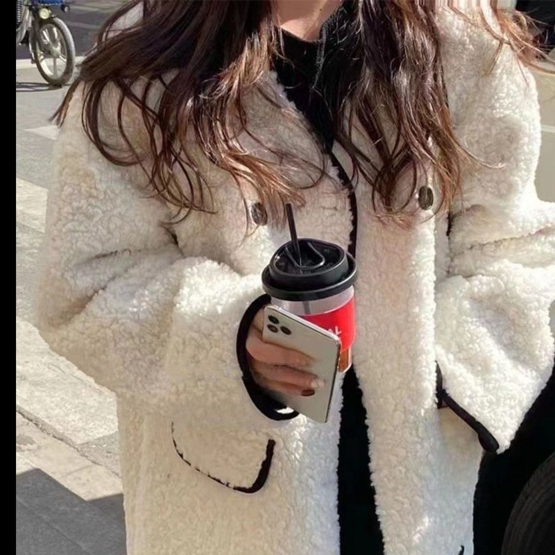 Dug kaput s dvostrukim kopčanjem, u korejskom stilu, širokog ravnog kroja, poliester 70-80%