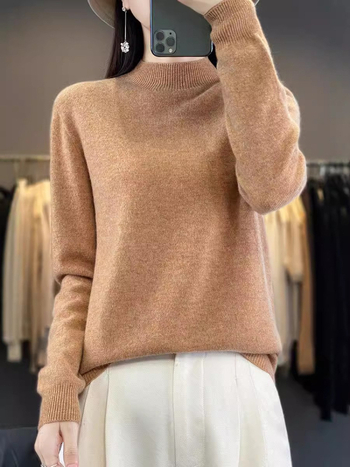 Vuneni džemper, široki kroj, poluturtleneck ovratnik, dugi rukavi, debeli materijal, 95%+ vuna