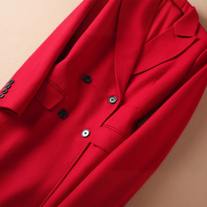 Ženski tweed kaput - kašmir, vunena smjesa, ravni kroj, POLO ovratnik, dugi rukavi.