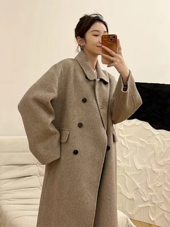 Ženski vuneni kaput s Tencelom, ovratnik doll collar, dvostruko kopčanje, slobodan kroj, srednja duljina (65–80 cm)