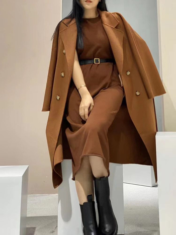 Ženski kaput od vune i kašmira, širokog kroja, srednje duljine, dvostruko kopčanje, ručno šiveno