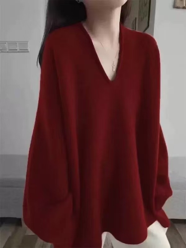 Svetrov z vlny s V-krkom, voľný strih, dlhé rukávy, stredná dĺžka