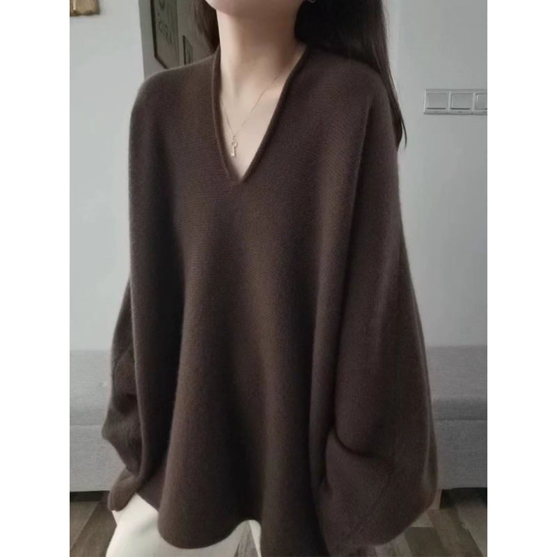 Svetrov z vlny s V-krkom, voľný strih, dlhé rukávy, stredná dĺžka