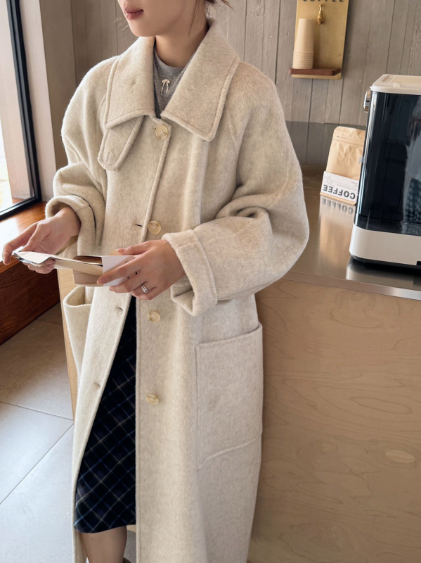 Palton de lână pentru femei, lung, cu guler înalt, închidere cu catarame pe un rând, conținut 95% lână, stil urban elegant