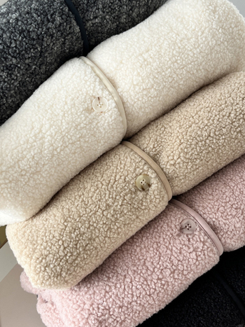 Kabát z polar fleece, voľný strih, golier polo, jednoradové zapínanie