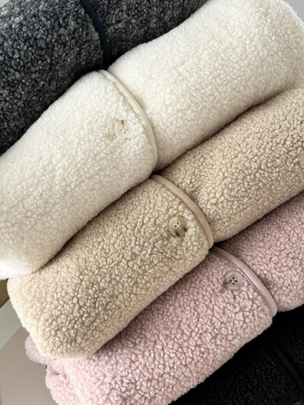 Kabát z polar fleece, voľný strih, golier polo, jednoradové zapínanie