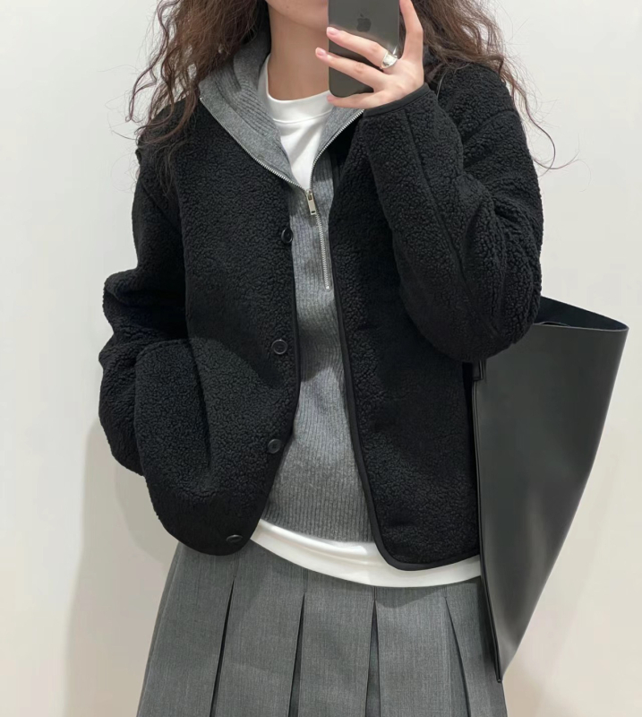 Kabát z polar fleece, voľný strih, golier polo, jednoradové zapínanie