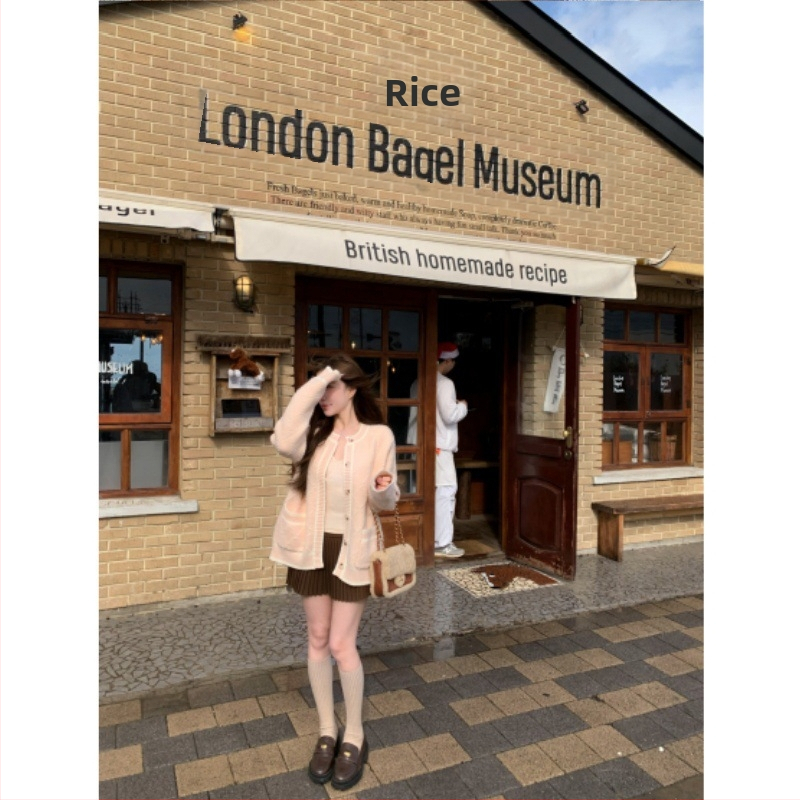 Houndstooth pletený cardigan s pozlátenou sponou, zmes bavlny-kašmíru, hrubý úplet, okrúhly výstrih, dlhé rukávy, bežná dĺžka, jar a jeseň