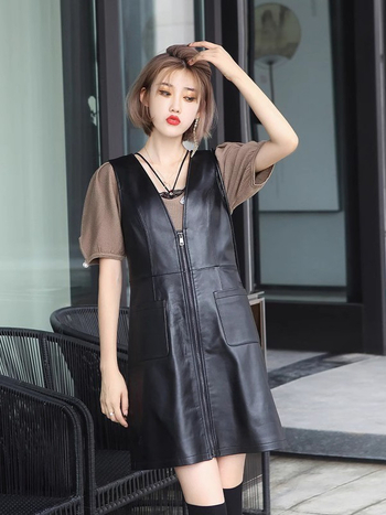 Haljina od prave ovčje kože, A-linija, srednja duljina, naramenice, V izrez, bez rukava, zatvarač, poslovni stil za jesen 2025