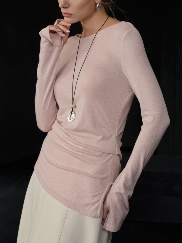 Ženski tanki pleteni top s dugim rukavima od mješavine Tencel-vuna, uska silueta, okrugli izrez, asimetričan rub