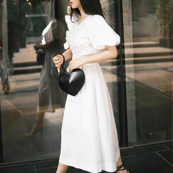 Rochie din bumbac cu mâneci bufante, detaliu decupat, guler rotund, lungime midi