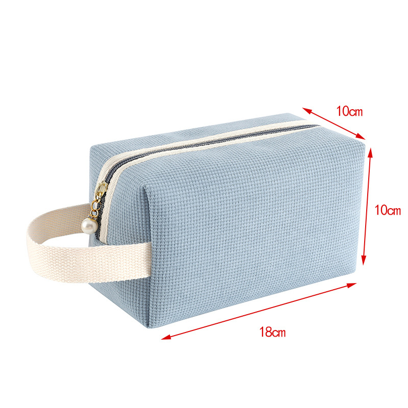 Make-up torbica Corduroy, kapacitet 20–35 L, prijenosna sa zipom, skrivena džep, mekana ručka, ugravirana tekstura, vanjski 3D