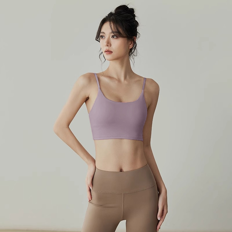 Ženski sportski grudnjak – udarna apsorpcija, Push-Up; košarica 3/4, srednje oblikovana košarica; fiksne dvostruke naramenice; glavni materijal: najlon 78% / podstava: spandeks 22%