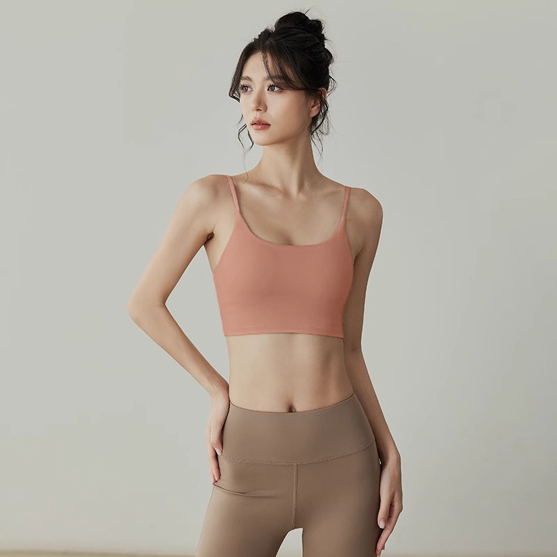 Ženski sportski grudnjak – udarna apsorpcija, Push-Up; košarica 3/4, srednje oblikovana košarica; fiksne dvostruke naramenice; glavni materijal: najlon 78% / podstava: spandeks 22%