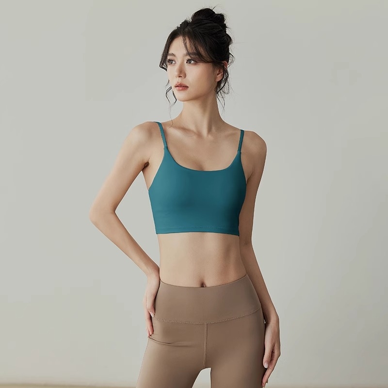 Ženski sportski grudnjak – udarna apsorpcija, Push-Up; košarica 3/4, srednje oblikovana košarica; fiksne dvostruke naramenice; glavni materijal: najlon 78% / podstava: spandeks 22%