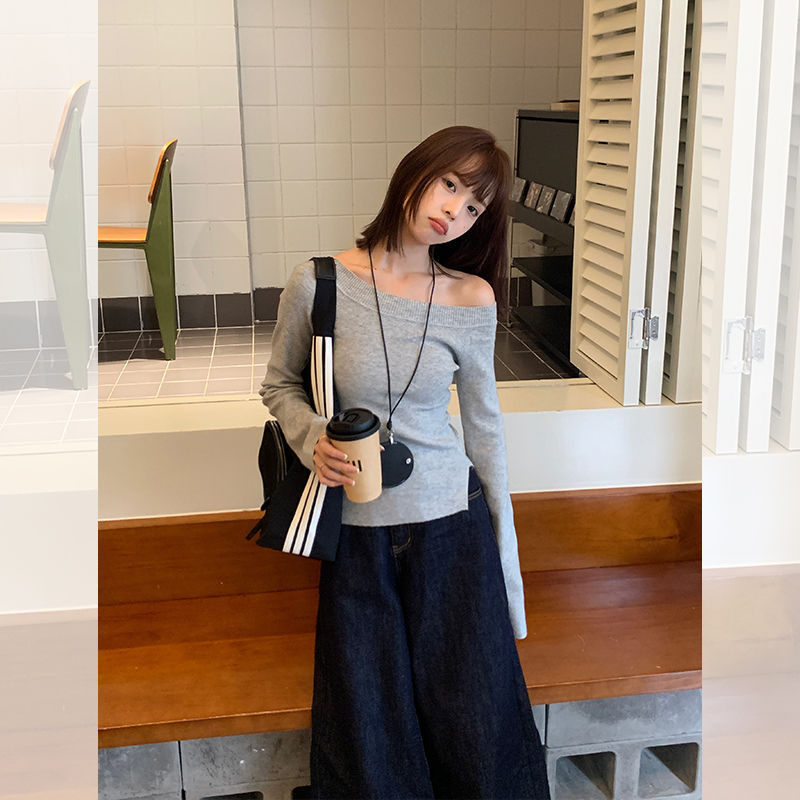 Pleteni pulover s šikim ovratnikom i otvorenim ramenima, dugi rukavi, viskozno vlakno, jednobojni uzorak, jesen 2024