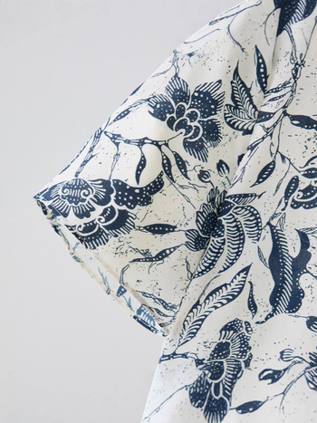 Női hosszú ruha Mulberry selyemből virágos mintával, A-vonalú szabás, kerek nyak, ujj nélküli