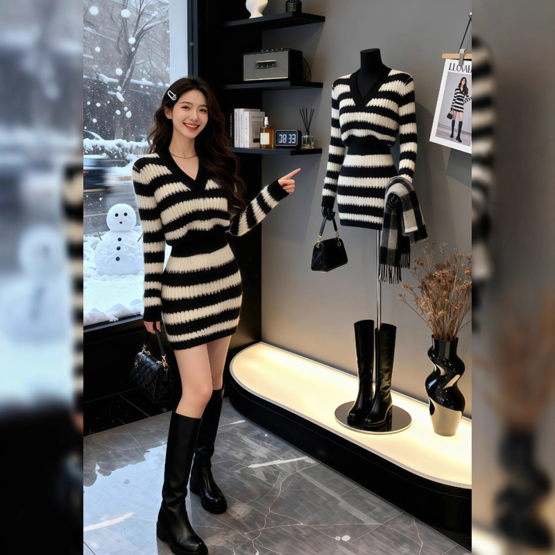 Kötött ruha magas derekú fishtail szoknyával, V-nyakú, hosszú ujjú; anyaga 70–80% akril.