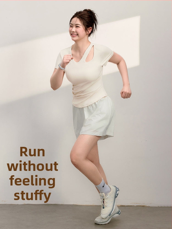 Tricou din poliester, conținut 80-90% poliester, mâneci scurte, guler rotund, stil dulce