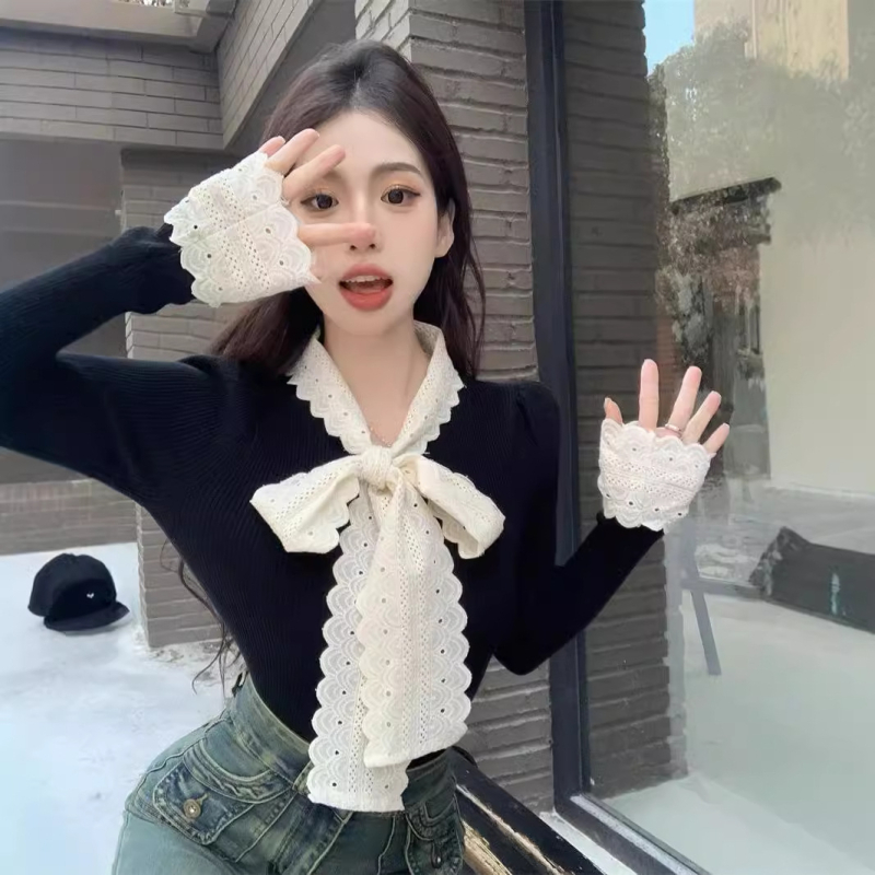 Пуловер от вискоза, дълги ръкави, кръгло деколте, еднотонен модел, къса дължина