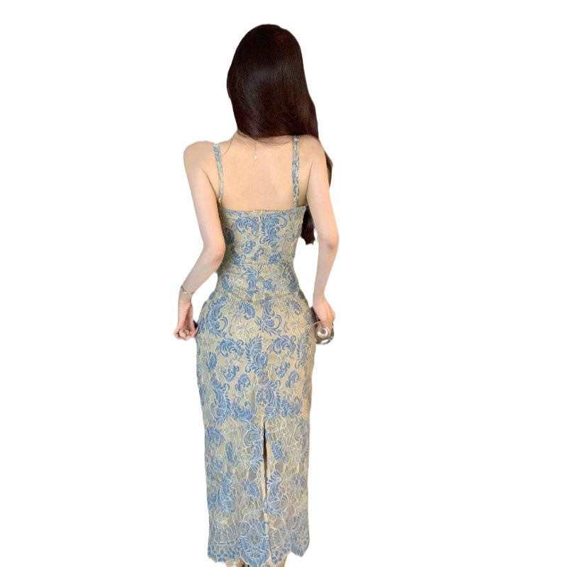 V-nyakú ujjatlan hosszú ruha, magas derekú, kollázs mintával, rugalmas poliészter