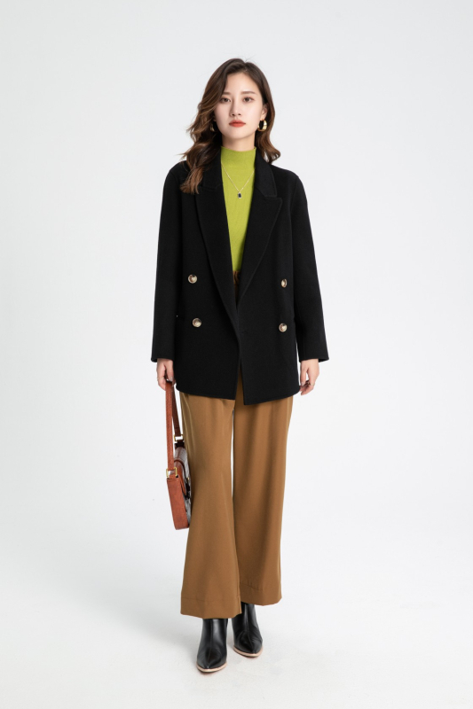 Ženski vuneni tweed kaput - slim fit, okrugli izrez, dugi rukavi, jednobojni uzorak, 100% vuna