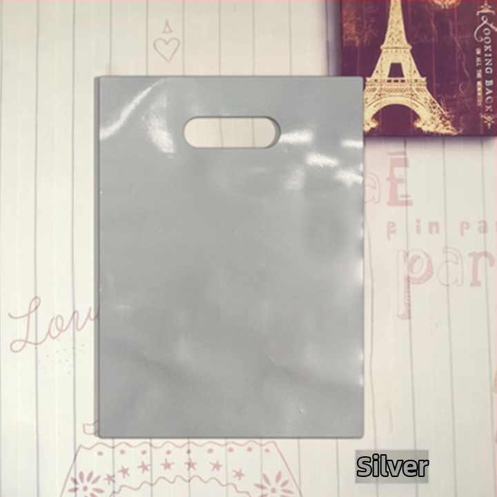 Pritaikyta parduotuvės drabužių maišelis su logotipo spauda – plastikinis pirkinių maišas moterų ir vaikų drabužiams; Medžiaga: nauja medžiaga; Dviejų sluoksnių storis: 20543076831; Produkto tipas: pritaikytas; Naudojimas: bendras įpakavimas; Gamyba pagal 