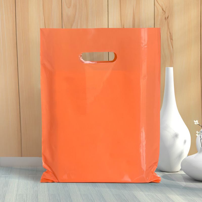 Pritaikyta parduotuvės drabužių maišelis su logotipo spauda – plastikinis pirkinių maišas moterų ir vaikų drabužiams; Medžiaga: nauja medžiaga; Dviejų sluoksnių storis: 20543076831; Produkto tipas: pritaikytas; Naudojimas: bendras įpakavimas; Gamyba pagal 