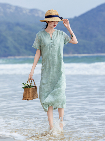 Ramie virágos hímzett ruha - A-vonalú, midi hosszú, félnyitott gallér, anyag 95% ramie