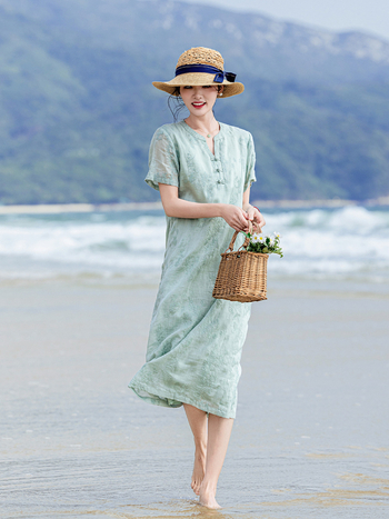 Ramie virágos hímzett ruha - A-vonalú, midi hosszú, félnyitott gallér, anyag 95% ramie