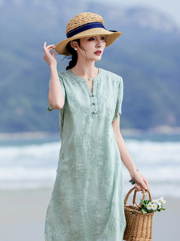 Ramie virágos hímzett ruha - A-vonalú, midi hosszú, félnyitott gallér, anyag 95% ramie