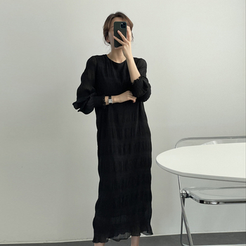 Chiffon pliszírozott A-vonalú midi ruha, kerek nyakú, hosszú ujjú, pulóver-stílus, tussah selyem és poliészter keverék