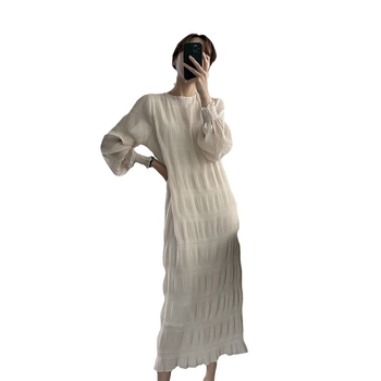 Chiffon pliszírozott A-vonalú midi ruha, kerek nyakú, hosszú ujjú, pulóver-stílus, tussah selyem és poliészter keverék