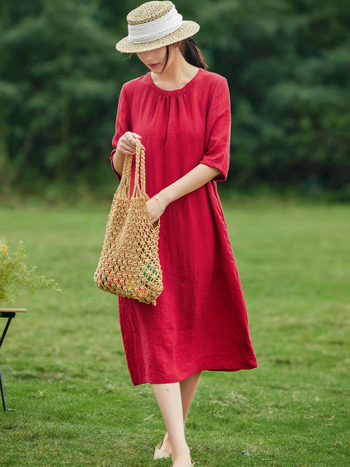 Homokmosott lenvászon ruha kerek nyakú, félujjú, A-vonalú, nosztalgikus retro stílus
