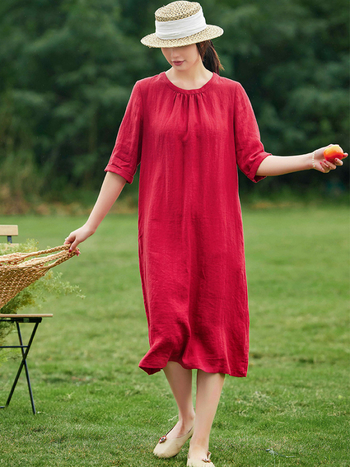 Homokmosott lenvászon ruha kerek nyakú, félujjú, A-vonalú, nosztalgikus retro stílus