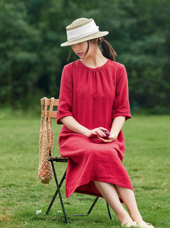 Homokmosott lenvászon ruha kerek nyakú, félujjú, A-vonalú, nosztalgikus retro stílus