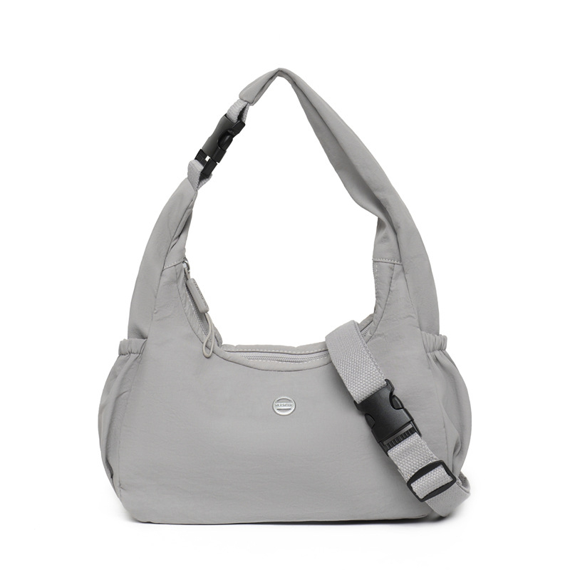 Ženska crossbody torbica, najlon, gradski stil, horizontalni kvadratni oblik, zatvarač, unutarnji džepovi za telefon i dokumente