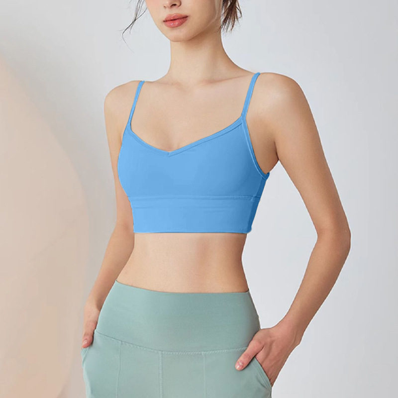 Nova yoga sportska grudnjak s tankim trakama, bezšiven, pun kupa, čvrste halter trake, dizajn s umetkom, glavna tkanina 75% najlon, 25% spandeks; podstava: 25% spandeks.