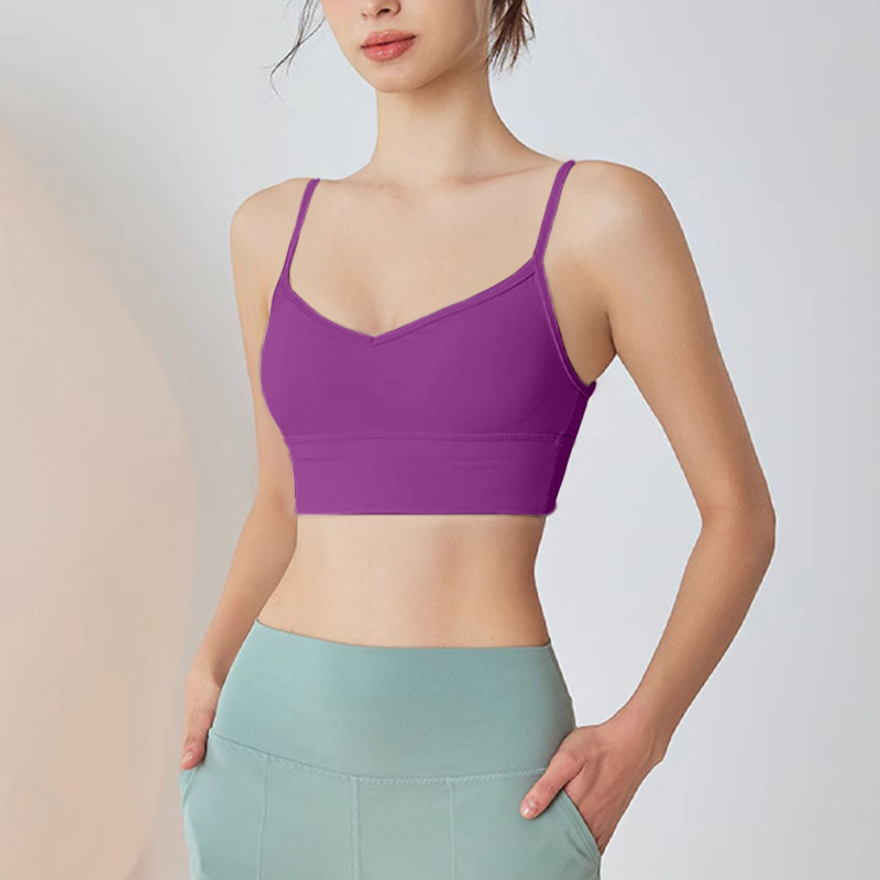 Nova yoga sportska grudnjak s tankim trakama, bezšiven, pun kupa, čvrste halter trake, dizajn s umetkom, glavna tkanina 75% najlon, 25% spandeks; podstava: 25% spandeks.