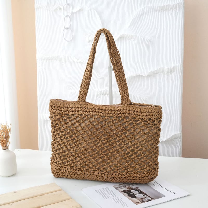 Torba od slame, pletena - gradski minimalistički stil, zatvaranje šnuralom, poliester podstava, uspravni pravokutni oblik