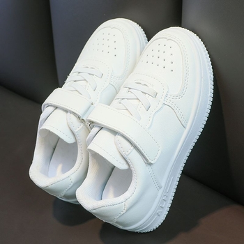 Dječje sportske tenisice Xia nuoxi, s Velcro zatvaračem, PU gornji dio, kompozitni potplat, tekstilna uložak.